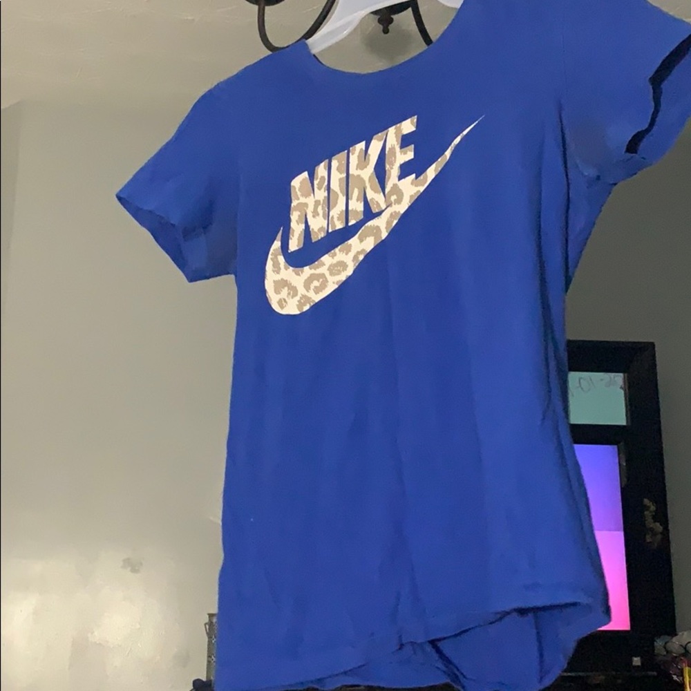 Nike t shirt